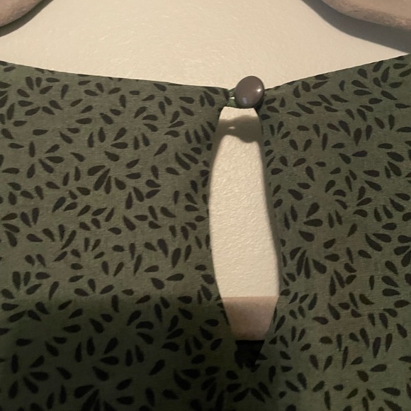 Elegant Green Boho Cottagecore Tiered Midi Dress - Picture 8 of 8